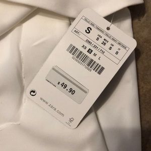 Zara Shorts - White skort Zara Shorts - White skort